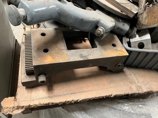 20" x 60" Mori Seiki #MR-1500G, toolroom lathe, 4-jaw 18" chuck, steady & follow rest - Image 7