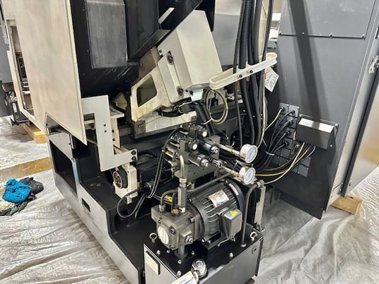 Okuma #Genos-L400, 20.4" swing, 10" chuck, 2.6" bar, 15.3" diameter, 19.6" length, OSP-P300L-R, chip - Image 5