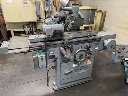 Gallmeyer & Livingston #62, tool & cutter grinder, power table & workhead, 1986 - Image 1