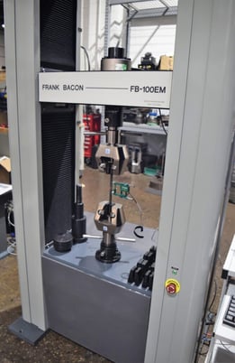 22500 lbf. (100kn) Frank Bacon #FB-100EM, 2 ball screw dual space tension & compression test system, floor - Image 4