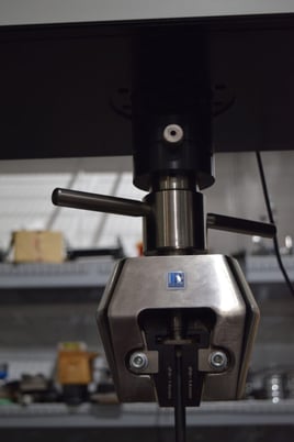22500 lbf. (100kn) Frank Bacon #FB-100EM, 2 ball screw dual space tension & compression test system, floor - Image 7
