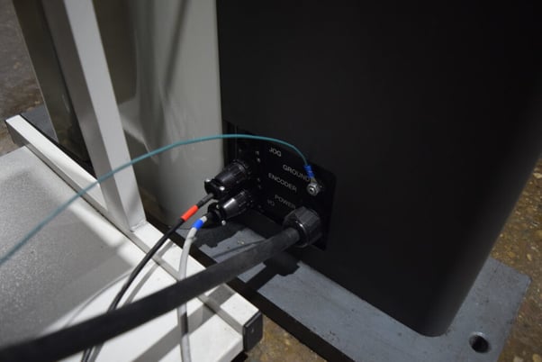 22500 lbf. (100kn) Frank Bacon #FB-100EM, 2 ball screw dual space tension & compression test system, floor - Image 9