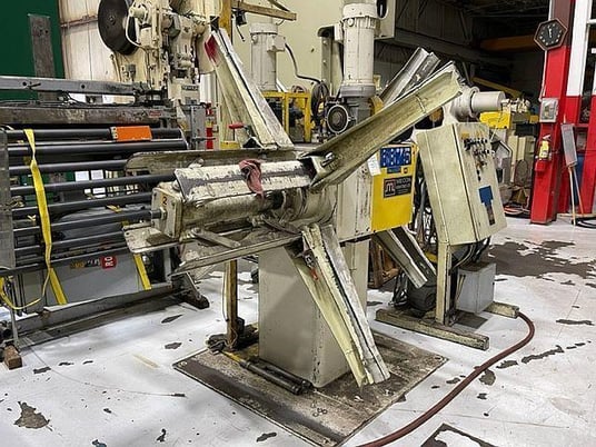 6000 lb. Mecon #D60M24H, double end motorized coil reel, 24" width - Image 1