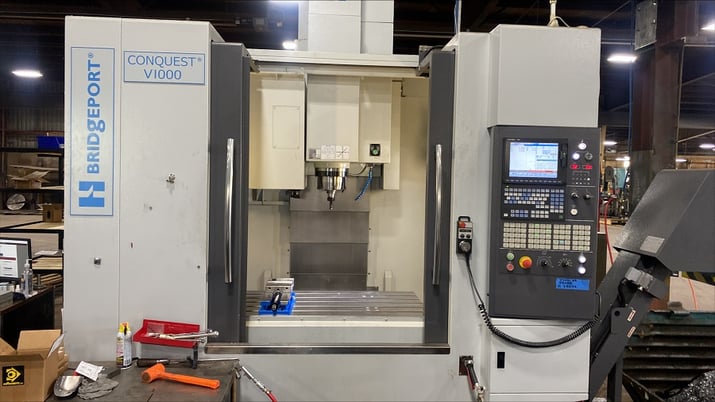 Hardinge Bridgeport #Conquest-V1000, 30 side mount tool changer, 40" X, 24" Y, 24" Z, 10000 RPM, #40, 20 HP - Image 1