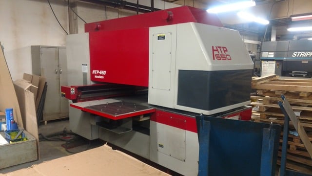 200 Ton, Nisshinbo #HTP-650, 19 station, 1 automatic index, 49.6" x 25.6" workpiece size, 1997 - Image 4