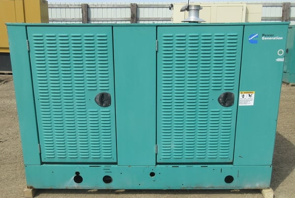 35 KW Onan / Ford #GGFD-5703254, Natural gas/LP generator, 120/208 Volts, 2005 - Image 1