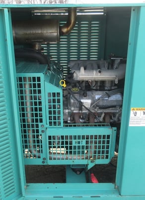 35 KW Onan / Ford #GGFD-5703254, Natural gas/LP generator, 120/208 Volts, 2005 - Image 2