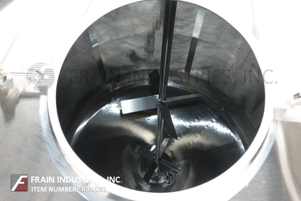 4500 gallon Feldmeier #EPC-4500-114-TURB, Stainless Steel jacketed & insulated process tank, 150 psi - Image 2