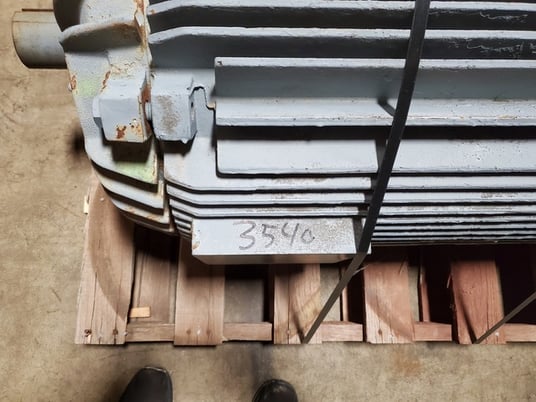 139 HP 3540 RPM Electric Motor, custom made - Image 4