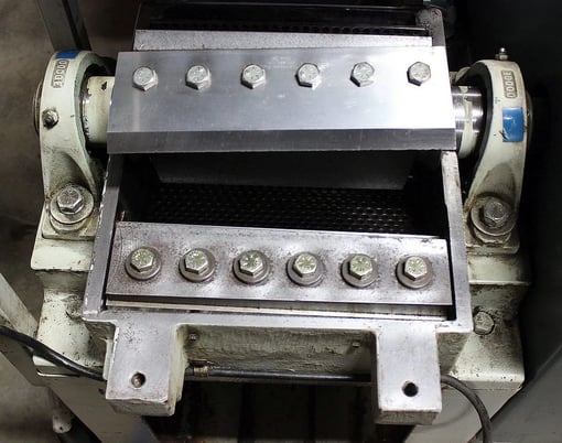 47" x 69.5" Battenfield-Gloucester #1012-BP, granulator, 10 HP, casters, 460 V., 3-phase, 1993 - Image 8