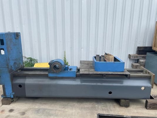 Giddings & Lewis H Series, tailstock, 84" vertical travel - Image 3