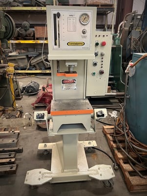 7 Ton, Greenerd #HPB-7, adjustable 6" stroke, 11.5" Shut Height, 14" RL x 10" front back, 7" throat, 1997 - Image 2