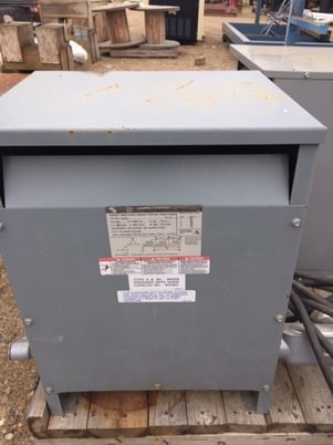 15 KVA 480 Primary, 208 Secondary, Square D transformer - Image 1
