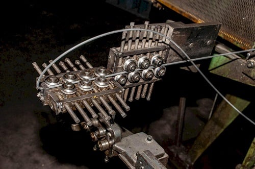 Nilson #2, 4-slide, 1/8" wire diameter, 10" feed length, mechanical clutch, solid cams, double gibb - Image 4