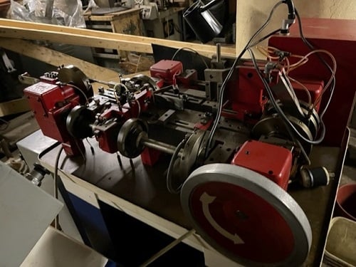 AWM #700R, 4-slide wire forming - Image 1