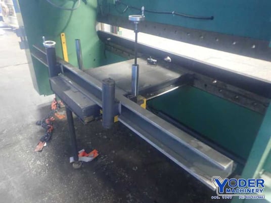 90 Ton, Cincinnati #90FMIIx8, hydraulic press brake, 10' overall, 100" between housing, 14" stroke, #72733 - Image 5