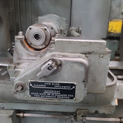 Barber-Colman #16-16 Multicycle, horizontal hobbing machine w/differential, dwell, excellent - Image 7