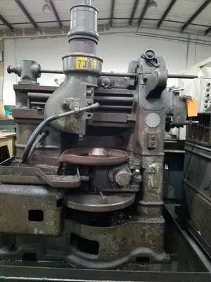 Fellows #6A, gear shaper, 18" dia., 5" stroke, 2" riser, solid spindle, excellent - Image 1