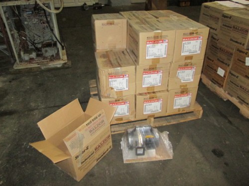 1 HP 3450 RPM Baldor #VL3509, Frame 56C, TEFC, single phase, 115/230 Volts, new in box (21 available) - Image 1