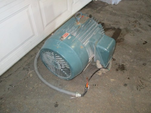 25 HP 1760 RPM Reliance, Frame 284T, 62/31 amps, energy efficient, 230/460 Volts - Image 2