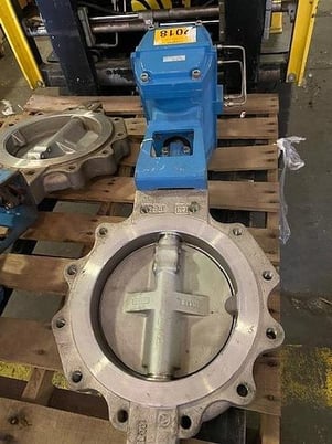 Jamesbury #VPC12K, pneumatic actuator w/12" Stainless Steel valve, 125 psi (2 available) - Image 1