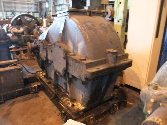 200 HP @ 870 RPM, Alten #DG-990S-2-47, gearbox, parallel shaft, 46.77:1 ratio - Image 2