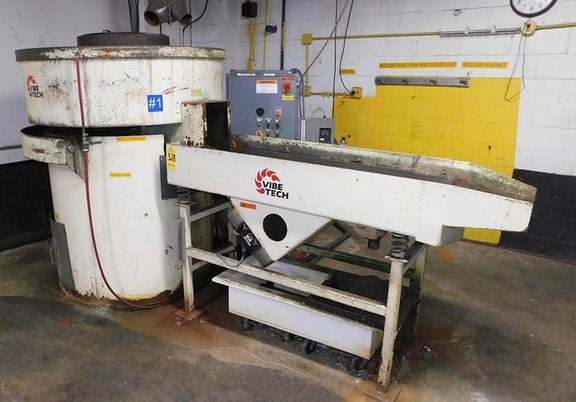 Vibetech #VT5524/F, 10 cu.ft. vibratory deburring machine - Image 10