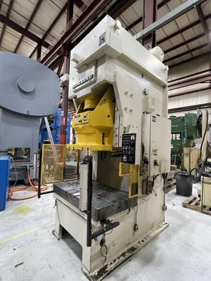 200 Ton, Komatsu #OBS200-2, single point gap press, 9.84" stroke, 18.9" Shut Height, pneumatic clutch & - Image 6