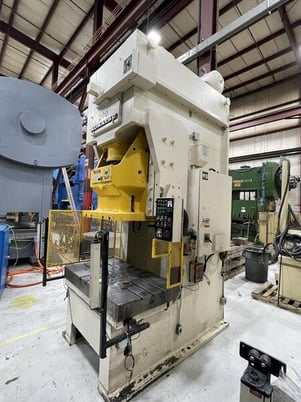 200 Ton, Komatsu #OBS200-2, single point gap press, 9.84" stroke, 18.9" Shut Height, pneumatic clutch & - Image 7