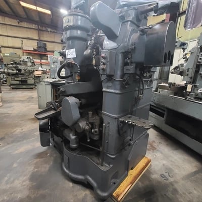 Fellows #6A, vertical gear shaper with special tilting table, 0-15 degree, 3" stroke, 3" hole in table - Image 4