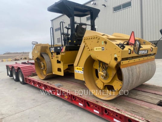 Caterpillar CB64, Compactor, 1288 hours, S/N: CB500151, 2014 - Image 4