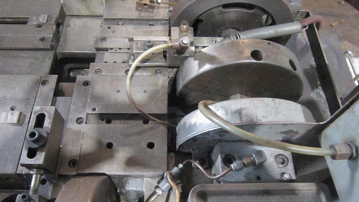 Baird #104, multi-slide, 1/32" thick, 7/8" strip width, 4-1/4" feed length, 110-550 PPM, 1.5 HP - Image 4