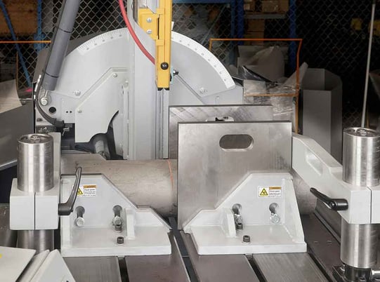 31" x 18" Hyd-Mech #V-18, vertical band saw, 1-1/4" x 16'11" band, 7.5 HP, coolant system - Image 3