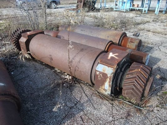 24" x 66" Farrel Calender Roll, middle roll, drilled for cooling, 32" shaft, 45" L gear shaft - Image 3