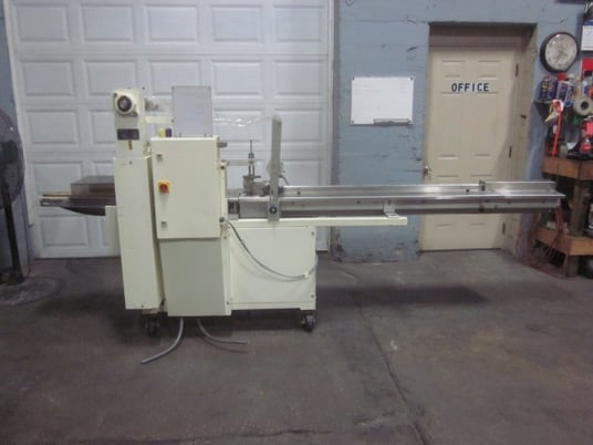Ameripak #S60, horizontal flow wrapper, 90 PPM, adjust feed box, heaters, on casters - Image 3