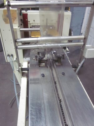 Ameripak #S60, horizontal flow wrapper, 90 PPM, adjust feed box, heaters, on casters - Image 6