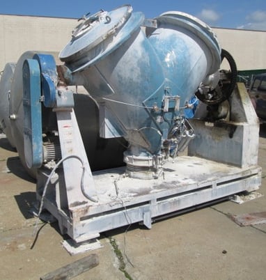 30 cu.ft. Patterson, Twin Shell Vee Blender, Stainless Steel, intensifier bar, controls, solid covers, air - Image 1