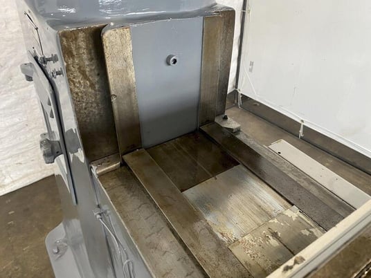 Pilgrim Industries #SMT-200, Vertical Mill - Image 10