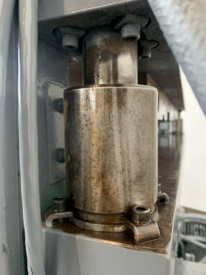 Hydraulic Corrugated Cut Off Press, 36" - Image 4