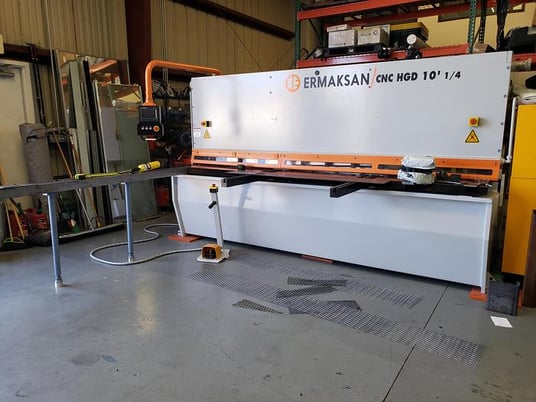 1/4" x 10' Ermak #HGD 3100-6, hydraulic swing beam shear, 14 holddowns, 39.37" Back Gauge, 16 SPM, 39" - Image 1
