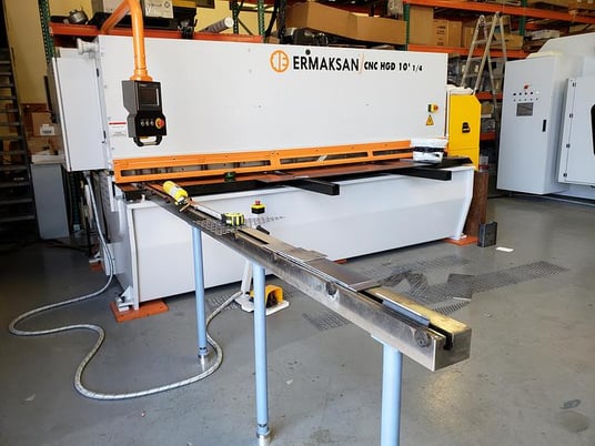 1/4" x 10' Ermak #HGD 3100-6, hydraulic swing beam shear, 14 holddowns, 39.37" Back Gauge, 16 SPM, 39" - Image 2