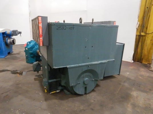 42" Valmet #JC-041-9870666-01, refiner with Reliance type P 2000 HP motor, 2000 - Image 5