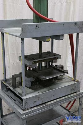 2 Ton, Custom, 4-post pneumatic press, 8 stroke, 24" x18" bed, air foot pedal, #69324 - Image 5