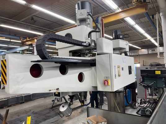 Knuth #R60V, Radial Drill, tooling available, 2014 - Image 4