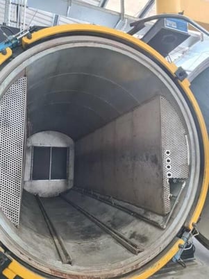 Terruzzi TR-2650, Composite Autoclave, 102" x 196", 180 PSI, 400 deg C, J Type Thermocouples 1995 - Image 1