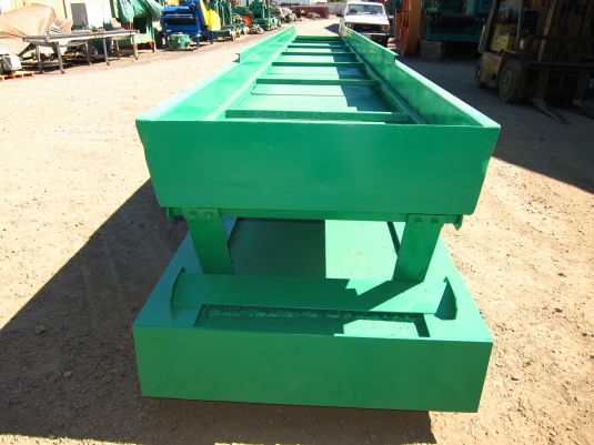 35" wide x 32' long, Dura-Quip #VC-3532, Vibrating Conveyor, 7" deep pan, 1/4" round holes punched plate, 10 - Image 3