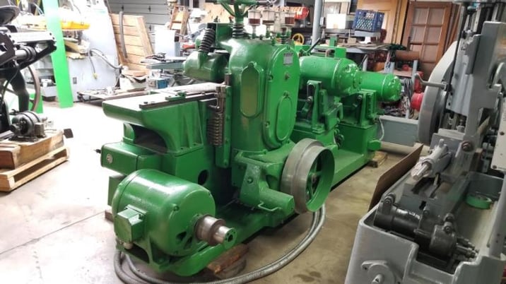 Mattison #229, Push Feed Moulder, 1950' s, 4-Head, 4" x 10" capacity, 2-1/8" T & B spindle diameter & - Image 2
