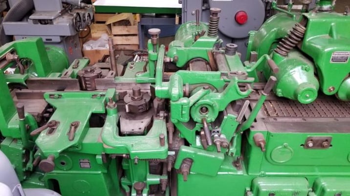 Mattison #229, Push Feed Moulder, 1950' s, 4-Head, 4" x 10" capacity, 2-1/8" T & B spindle diameter & - Image 3