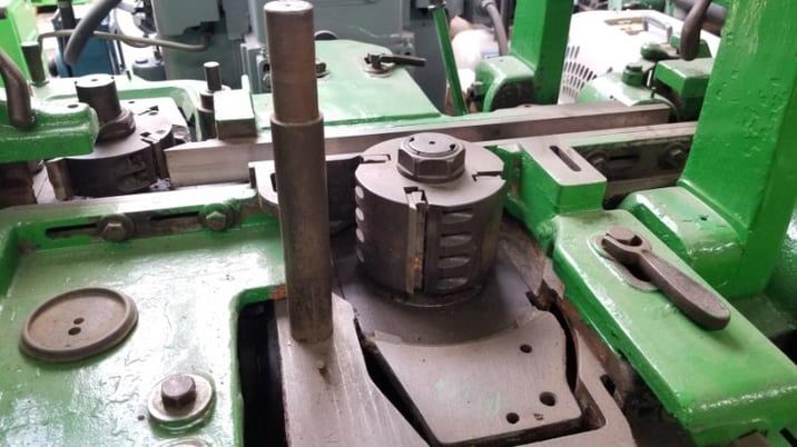 Mattison #229, Push Feed Moulder, 1950' s, 4-Head, 4" x 10" capacity, 2-1/8" T & B spindle diameter & - Image 6