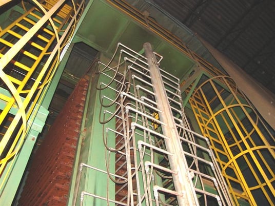 Yamamoto HE2-500-30W, Multi-Opening Plywood Hot Press, 30-opening, 500 Ton, 4.7" daylight, 54" x 108" x 1.5" - Image 7